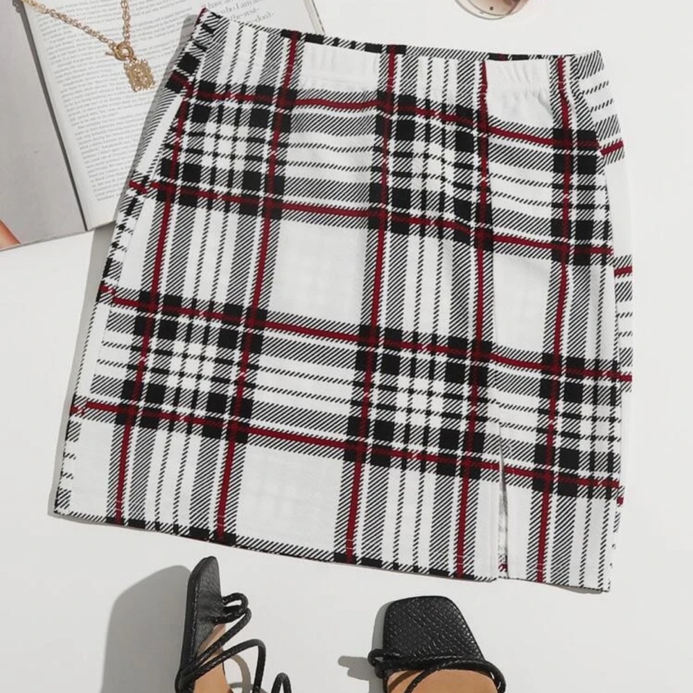 WOMENS PLAID RED AND WHITE STRETCH MINI SKIRT (1XL)